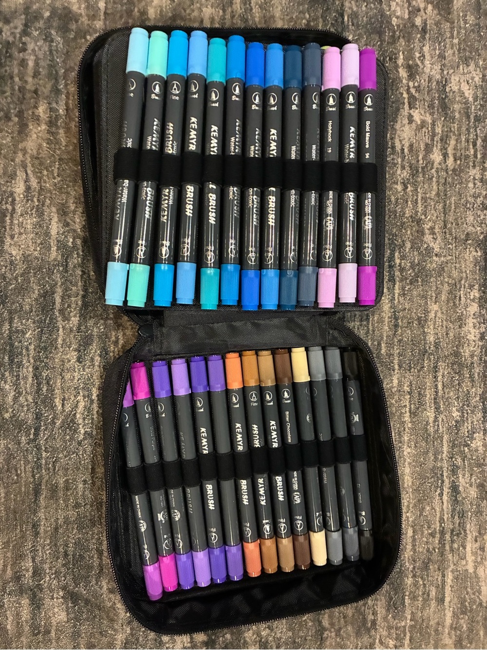 Dual-Tip Marker Set in Blues, Purples, Browns and Neutrals